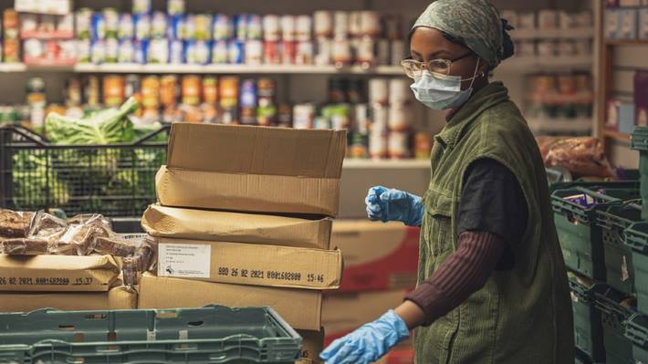 Get Help refugee support volunteer food packages