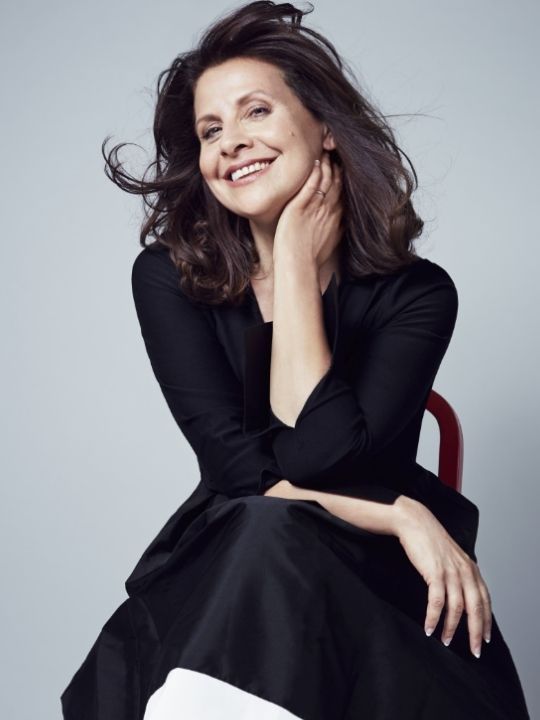 Actor Rebecca Front support the British Red Cross #EveryRefugeeMatters campaign