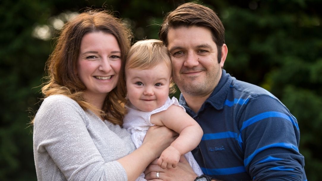 Vikki Stow, her husband and daughter Tamzin, who Vikki gave first aid to after she burned herself