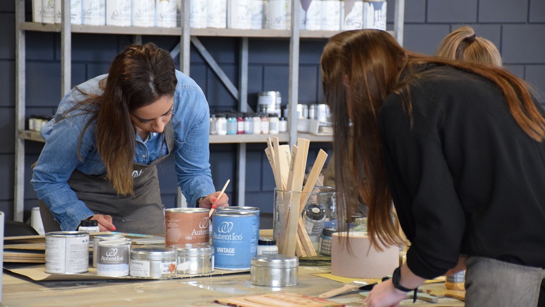 Event-Chalk Paint-Women