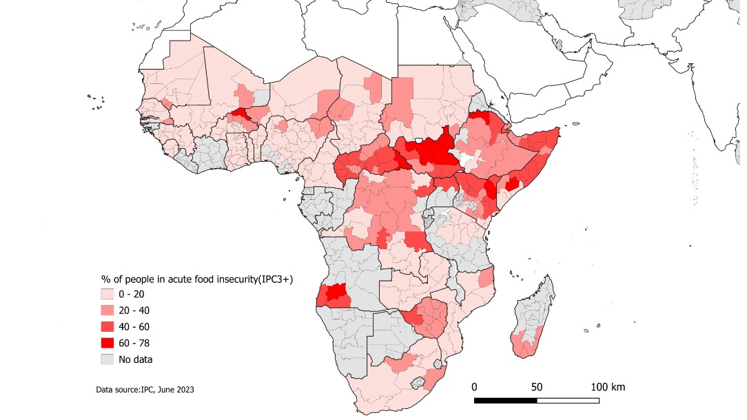 A map of the Africa, which highlights in red the countries experiencing food insecurity