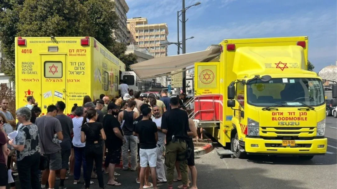 People in Israel queue to give blood to Magen David Adom after atrocities on 7 October 2023.