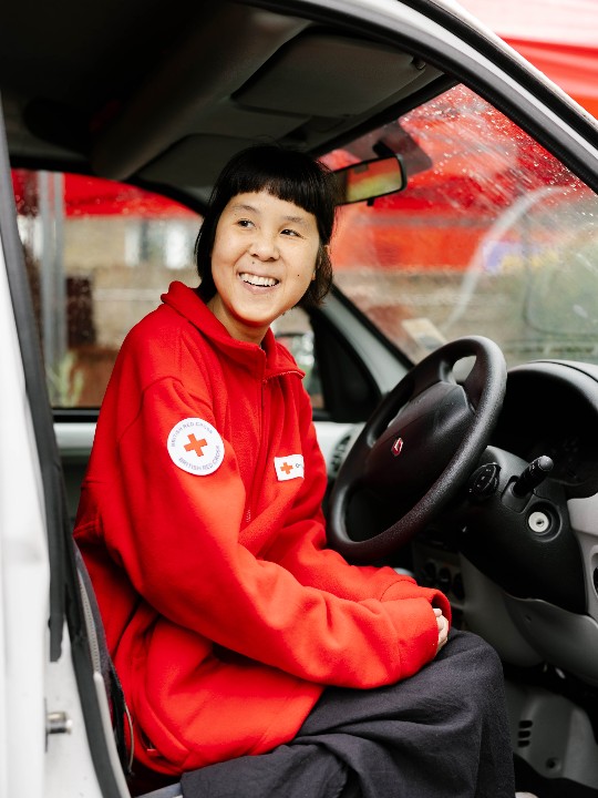 British Red Cross volunteer, Gloria