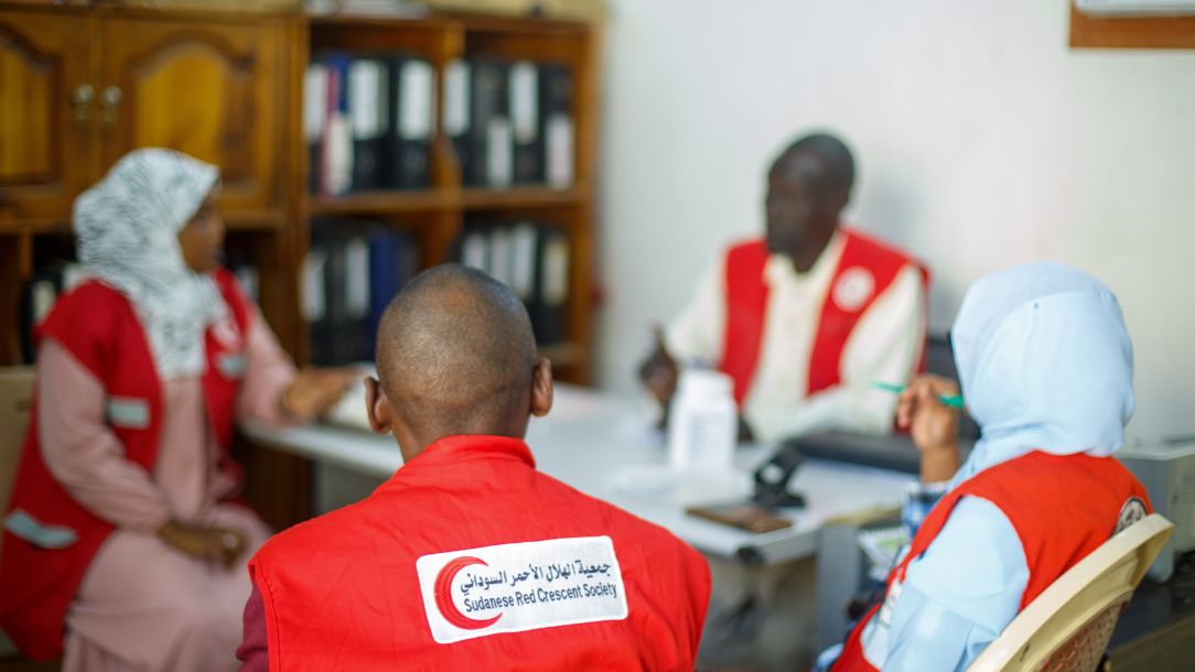 Sudanese Red Crescent logistics meeting